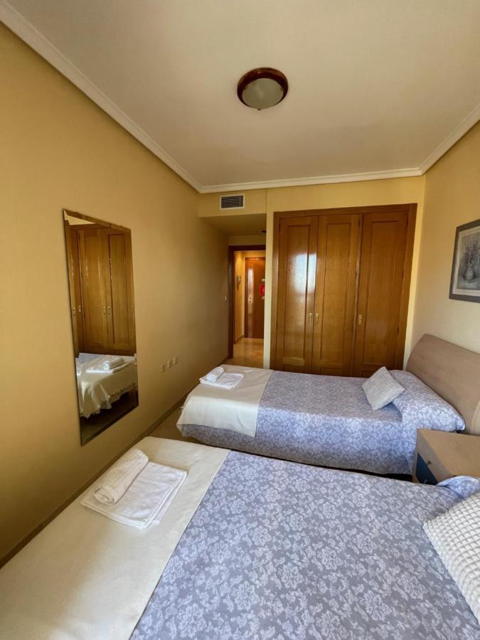 Los Gemelos 20 - Aloturin Benidorm Esterno foto