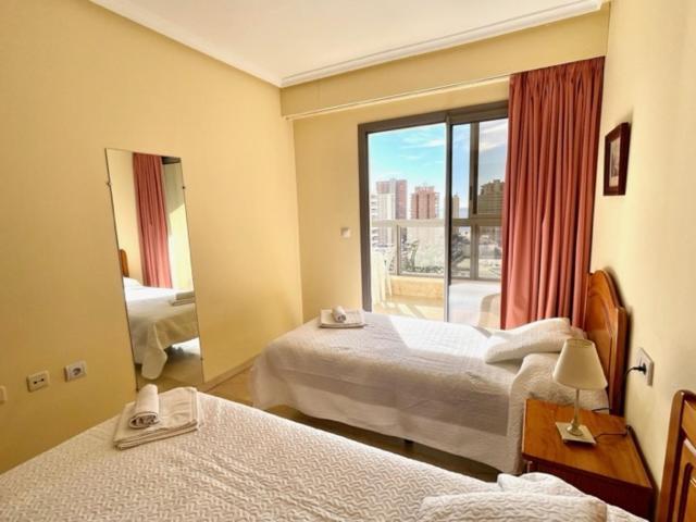 Los Gemelos 20 - Aloturin Benidorm Esterno foto